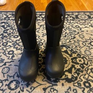 Bogs Boys Winter Boots Brand New ❄️✨❄️✨